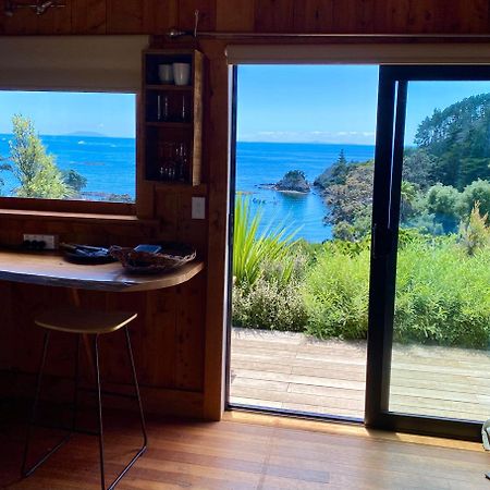 Kereru Cabin - Spectacular Seaviews, Rustic, Glamping Eco Adventure ปาล์มบีช ภายนอก รูปภาพ